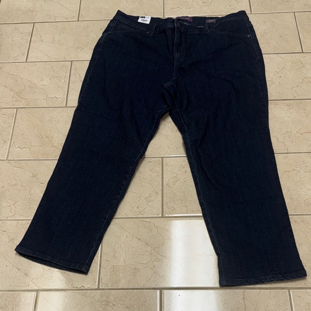 Gloria Vanderbilt Amanda Tapered Leg High-Rise Jeans (BR666) - Picture 2 of 11